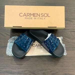 Carmen Sol Franco Slides, BNIB!  Fit like a 6.5-7. Rockstud style